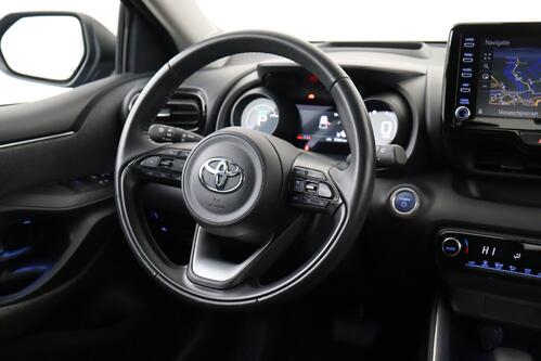 TOYOTA Yaris 1.5i  HYBRID CVT + A/T + GPS + CAMERA + PDC + CRUISE + ALU 