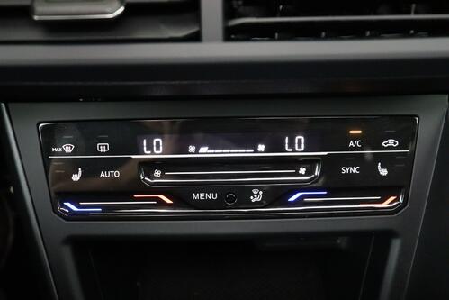 VOLKSWAGEN Polo R-LINE 1.0 TSI DSG  + GPS + CARPLAY + CAMERA + PDC + OPEN DAK + CRUISE(ACC) + ALU 17