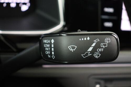 VOLKSWAGEN Polo R-LINE 1.0 TSI DSG  + GPS + CARPLAY + CAMERA + PDC + OPEN DAK + CRUISE(ACC) + ALU 17