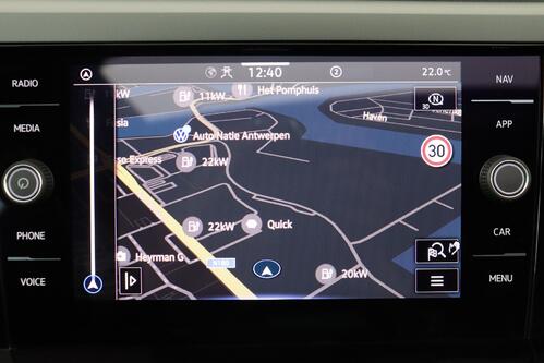 VOLKSWAGEN Polo R-LINE 1.0 TSI DSG  + GPS + CARPLAY + CAMERA + PDC + OPEN DAK + CRUISE(ACC) + ALU 17