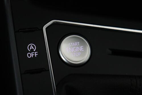 VOLKSWAGEN Polo 1.0 TSI DSG R-LINE + CARPLAY + GPS + CAMERA + PDC + CRUISE (ACC) + SCHUIFDAK + ALU 17