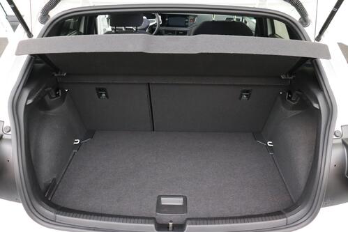 VOLKSWAGEN Polo 1.0 TSI DSG R-LINE + CARPLAY + GPS + CAMERA + PDC + CRUISE (ACC) + SCHUIFDAK + ALU 17