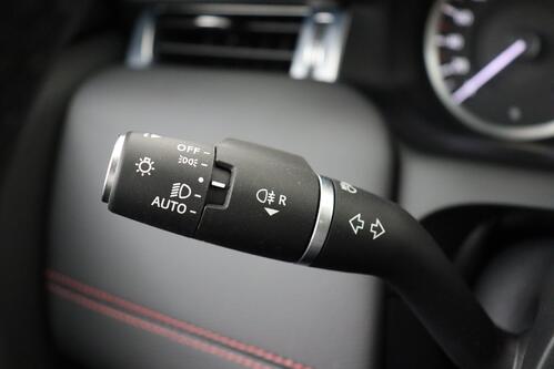 LAND ROVER Discovery Sport 2.0 D200 AWD + 7PL. + A/T + GPS + LEDER + CARPLAY + CAMERA + PDC + PANO DAK + ALU 20