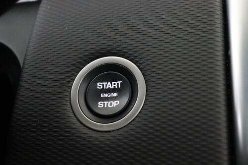 LAND ROVER Discovery Sport 2.0 D200 AWD + 7PL. + A/T + GPS + LEDER + CARPLAY + CAMERA + PDC + PANO DAK + ALU 20