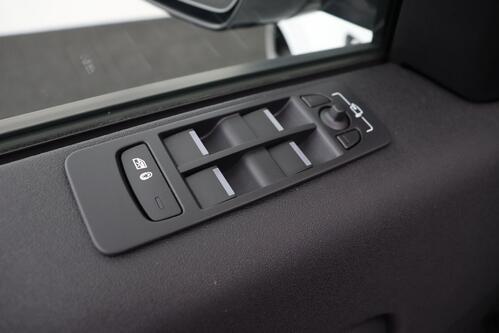 LAND ROVER Discovery Sport 2.0 D R-DYNAMIC-S AWD + 7PL. + A/T + GPS + LEDER + CAMERA + PDC + CRUISE (ACC) + PANO DAK + ALU 20