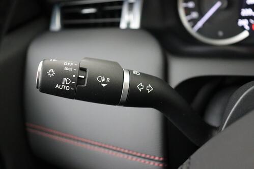 LAND ROVER Discovery Sport 2.0 D R-DYNAMIC-S AWD + 7PL. + A/T + GPS + LEDER + CAMERA + PDC + CRUISE (ACC) + PANO DAK + ALU 20