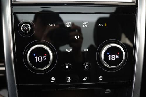LAND ROVER Discovery Sport 2.0 D R-DYNAMIC-S AWD + 7PL. + A/T + GPS + LEDER + CAMERA + PDC + CRUISE (ACC) + PANO DAK + ALU 20