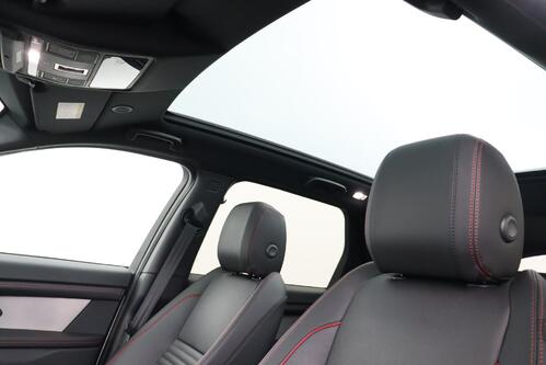 LAND ROVER Discovery Sport  R-DYNAMIC 2.0D S AWD + 7PL. + A/T + GPS + LEDER + CAMERA + PDC + PANO DAK + CRUISE + ALU 20