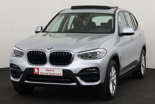 BMW X3 x-DRIVE 20iA + GPS + CAMERA + PDC + CRUISE + PANO DAK + ALU 