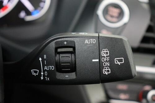 BMW X3 x-DRIVE 20iA + GPS + CAMERA + PDC + CRUISE + PANO DAK + ALU 