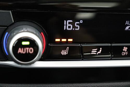 BMW X3 x-DRIVE 20iA + GPS + CAMERA + PDC + CRUISE + PANO DAK + ALU 