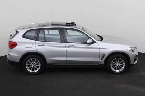 BMW X3 x-DRIVE 20iA + GPS + CAMERA + PDC + CRUISE + PANO DAK + ALU 