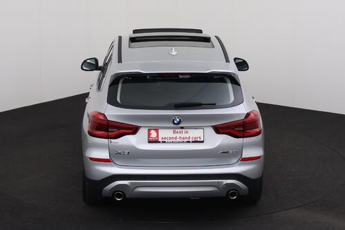 BMW X3 x-DRIVE 20iA + GPS + CAMERA + PDC + CRUISE + PANO DAK + ALU 