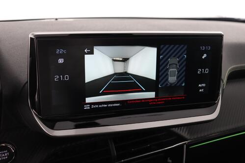 PEUGEOT 2008 *GT-PACK 1.2 PURETECH EAT8 + A/T + GPS + CARPLAY + LEDER/ALCANTARA + CAMERA + PDC + CRUISE + ALU 18