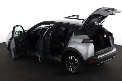PEUGEOT 2008 *GT-PACK 1.2 PURETECH EAT8 + A/T + GPS + CARPLAY + LEDER/ALCANTARA + CAMERA + PDC + CRUISE + ALU 18