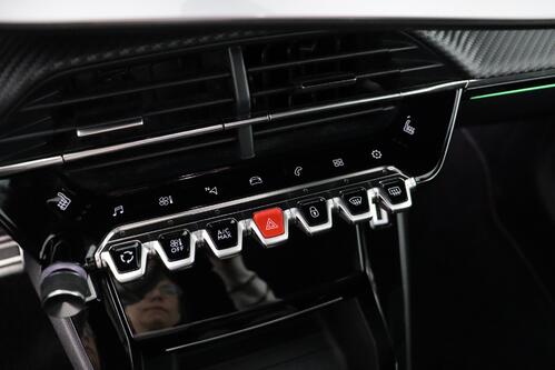 PEUGEOT 2008 *GT-PACK 1.2 PURETECH EAT8 + A/T + GPS + CARPLAY + LEDER/ALCANTARA + CAMERA + PDC + CRUISE + ALU 18