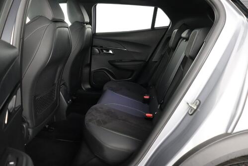 PEUGEOT 2008 *GT-PACK 1.2 PURETECH EAT8 + A/T + GPS + CARPLAY + LEDER/ALCANTARA + CAMERA + PDC + CRUISE + ALU 18
