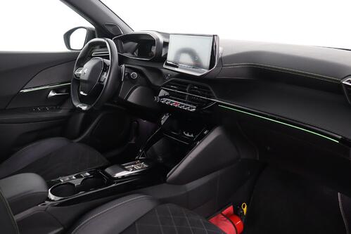 PEUGEOT 2008 *GT-PACK 1.2 PURETECH EAT8 + A/T + GPS + CARPLAY + LEDER/ALCANTARA + CAMERA + PDC + CRUISE + ALU 18