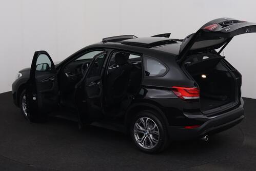 BMW X1 18 iA SDRIVE  + GPS + PDC + CRUISE + PANO + ALU 