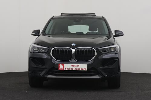 BMW X1 18 iA SDRIVE  + GPS + PDC + CRUISE + PANO + ALU 
