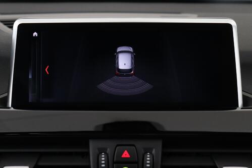 BMW X1 18 iA SDRIVE  + GPS + PDC + CRUISE + PANO + ALU 