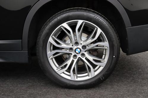 BMW X1 18 iA SDRIVE  + GPS + PDC + CRUISE + PANO + ALU 