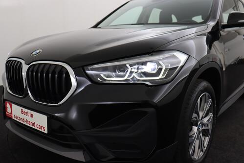 BMW X1 18 iA SDRIVE  + GPS + PDC + CRUISE + PANO + ALU 