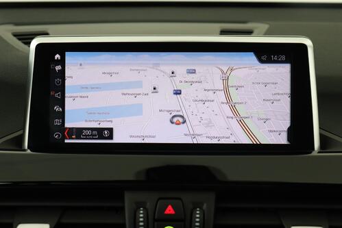 BMW X1 18 iA SDRIVE  + GPS + PDC + CRUISE + PANO + ALU 