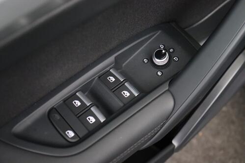 AUDI Q5 50 2.0 TFSI-e S-LINE QUATTRO + CARPLAY + GPS + CAMERA + PDC + PANO + ALU 