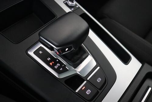 AUDI Q5 50 2.0 TFSI-e S-LINE QUATTRO + CARPLAY + GPS + CAMERA + PDC + PANO + ALU 