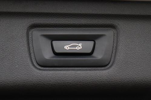 BMW 330 iA TOURING M-SPORT + CARPLAY + GPS + CAMERA + PDC + CRUISE + ALU 