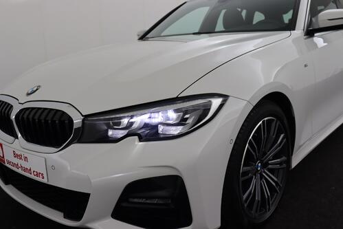 BMW 330 iA TOURING M-SPORT + CARPLAY + GPS + CAMERA + PDC + CRUISE + ALU 