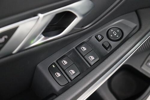 BMW 330 iA TOURING M-SPORT + CARPLAY + GPS + CAMERA + PDC + CRUISE + ALU 