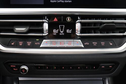 BMW 330 iA TOURING M-SPORT + CARPLAY + GPS + CAMERA + PDC + CRUISE + ALU 