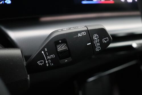 BMW X1  x-Drive25e iA M-SPORT + GPS + CARPLAY + LEDER/ALCANTARA + CAMERA + PDC + CRUISE + ALU 