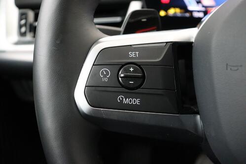 BMW X1  x-Drive25e iA M-SPORT + GPS + CARPLAY + LEDER/ALCANTARA + CAMERA + PDC + CRUISE + ALU 