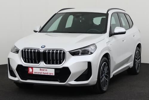 BMW X1  x-Drive25e iA M-SPORT + GPS + CARPLAY + LEDER/ALCANTARA + CAMERA + PDC + CRUISE + ALU 
