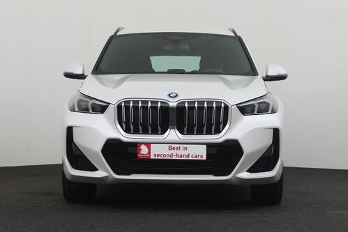 BMW X1  x-Drive25e iA M-SPORT + GPS + CARPLAY + LEDER/ALCANTARA + CAMERA + PDC + CRUISE + ALU 