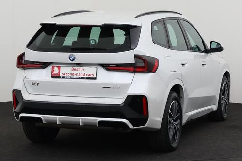 BMW X1  x-Drive25e iA M-SPORT + GPS + CARPLAY + LEDER/ALCANTARA + CAMERA + PDC + CRUISE + ALU 