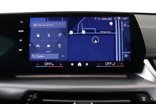 BMW X1  x-Drive25e iA M-SPORT + GPS + CARPLAY + LEDER/ALCANTARA + CAMERA + PDC + CRUISE + ALU 