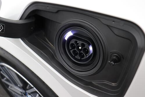 BMW X1  x-Drive25e iA M-SPORT + GPS + CARPLAY + LEDER/ALCANTARA + CAMERA + PDC + CRUISE + ALU 