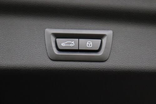 BMW X1  x-Drive25e iA M-SPORT + GPS + CARPLAY + LEDER/ALCANTARA + CAMERA + PDC + CRUISE + ALU 