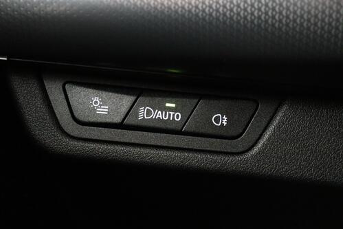 BMW X1  x-Drive25e iA M-SPORT + GPS + CARPLAY + LEDER/ALCANTARA + CAMERA + PDC + CRUISE + ALU 