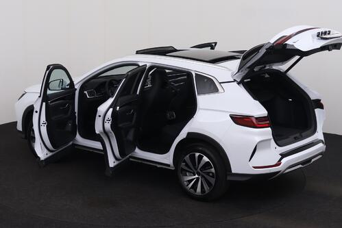 BYD Seal U COMFORT 71.8 kWh + A/T + GPS + LEDER + CARPLAY + CAMERA + PDC + CRUISE(ACC) + PANO DAK + ALU 19