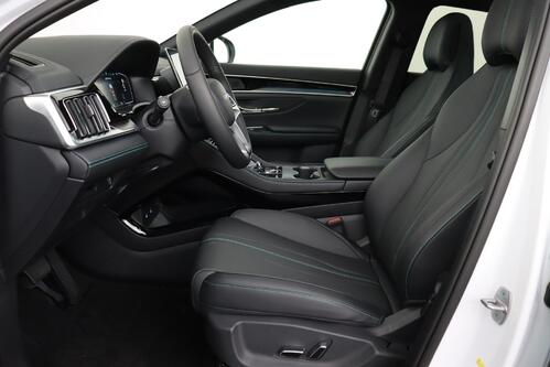 BYD Seal U COMFORT 71.8 kWh + A/T + GPS + LEDER + CARPLAY + CAMERA + PDC + CRUISE(ACC) + PANO DAK + ALU 19