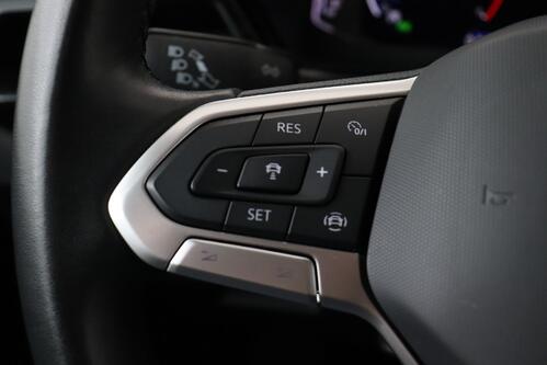 VOLKSWAGEN Touran TRENDLINE 1.5TSI DSG7 + 7PL. + CARPLAY + CRUISE (ACC) + STOF/ALCANTARA + ALU 16