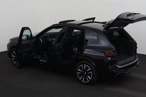BMW iX3 M-SPORT 80 kWh + CARPLAY + GPS + CAMERA + PDC + CRUISE (ACC) + PANO + LEDER + ALU 19