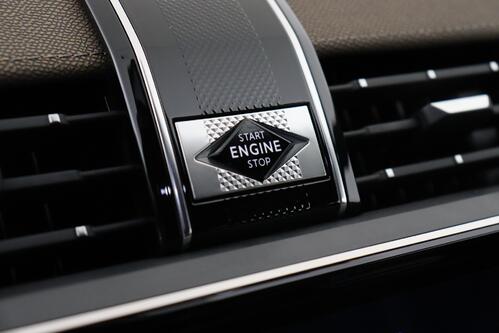 DS AUTOMOBILES DS 7 Crossback SO CHIC + CARPLAY + GPS + CAMERA + PDC + CRUISE + ALU 