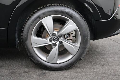 OPEL Grandland X 1.6i  PHEV + A/T + GPS + CARPLAY + LEDER/ALCANTARA + CAMERA + PDC + CRUISE + ALU 