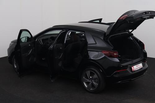 OPEL Grandland X 1.6i  PHEV + A/T + GPS + CARPLAY + LEDER/ALCANTARA + CAMERA + PDC + CRUISE + ALU 